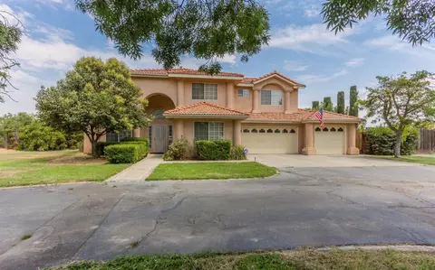 12831 Gleason Dr, Madera, CA 93636 photo 1