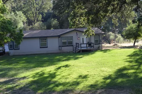 39600 Evergreen Dr, Oakhurst, CA 93644 photo 1