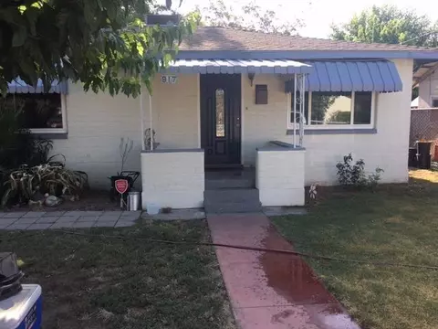 917 S 6th St, Kerman, CA 93630 photo 1