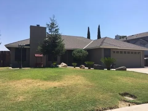542 Lum Dr, Kerman, CA 93630 photo 1