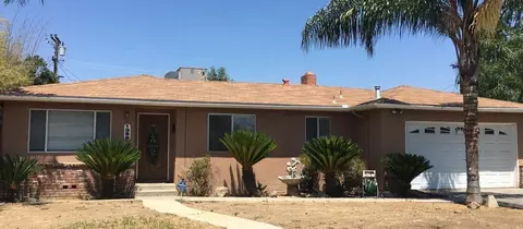 1359 E Akers Way, Dinuba, CA 93618 photo 1