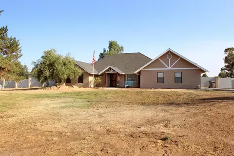 37729 Berkshire Dr, Madera, CA 93636 photo 1