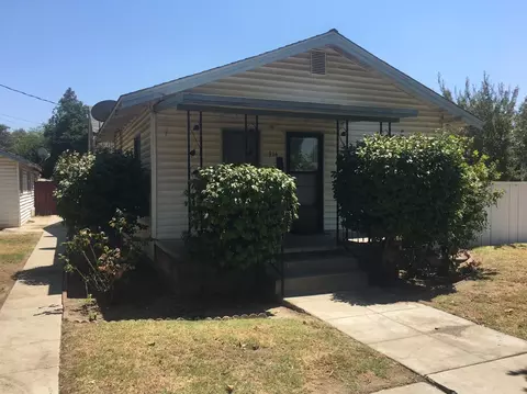 914 W 6th St, Madera, CA 93637 photo 1