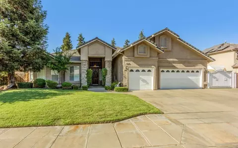 533 W Omaha Ave, Clovis, CA 93619 photo 1