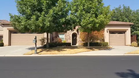 10610 E Hanalei Bay, Clovis, CA 93619 photo 1