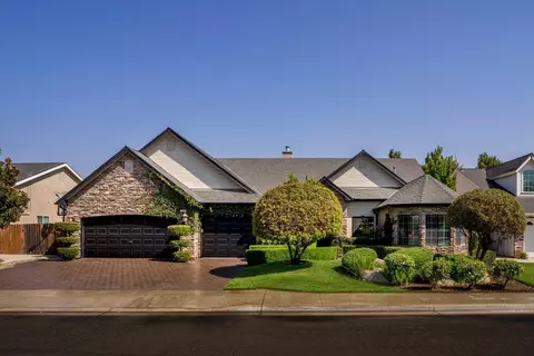 231 W Serena Ave, Clovis, CA 93619 photo 1