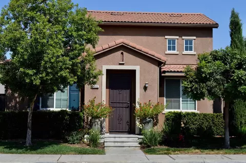 3993 Richmond Ave, Clovis, CA 93619 photo 1