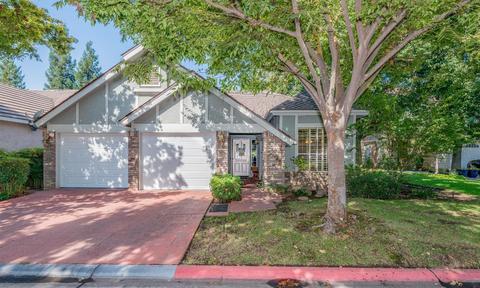 2327 Dawson Cove Ln, Clovis, CA 93611 photo 1