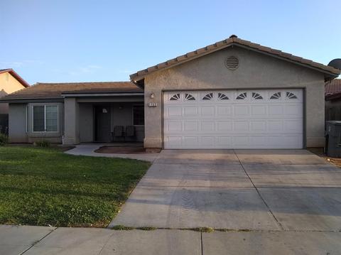 1752 Pierce Ln, Madera, CA 93638 photo 1