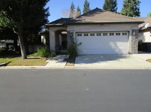 1974 Stonebrook Ln E, Clovis, CA 93611 photo 1