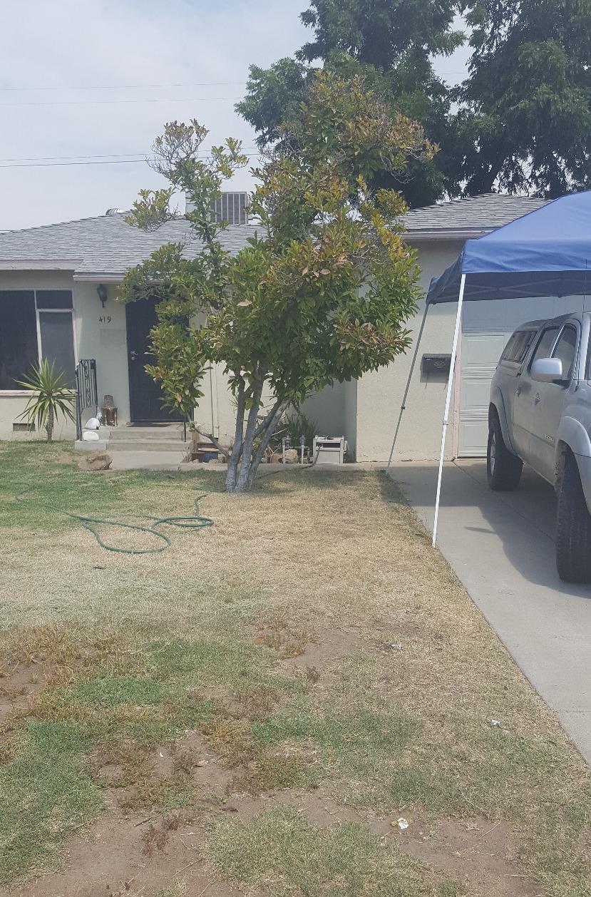 419 Dennis Dr, Clovis, CA 93612 photo 1