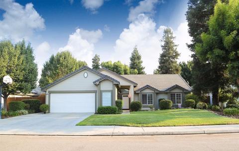 2083 Cromwell Ave, Clovis, CA 93611 photo 1