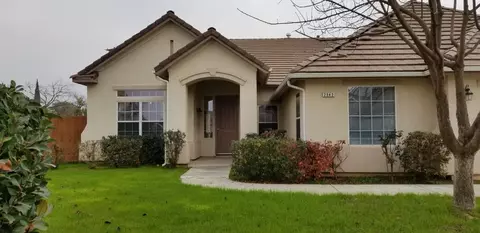 2942 Calimyrna Ave, Clovis, CA 93611 photo 1