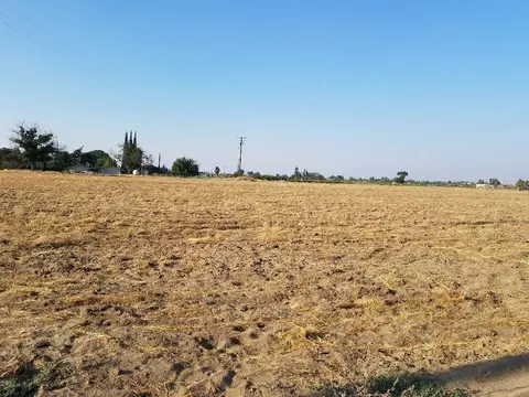 1060 N Mccall Ave, Sanger, CA 93657 photo 1