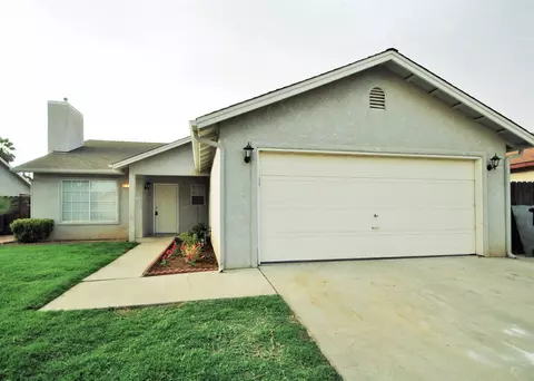 597 Macadamia Ave, Madera, CA 93637 photo 1