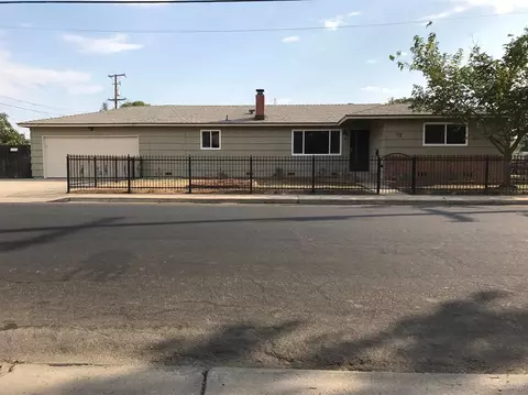112 8th St, Clovis, CA 93612 photo 1