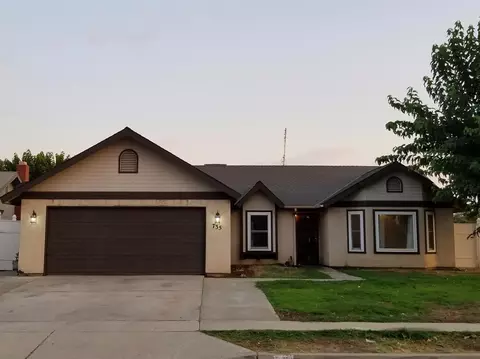 735 Rosewood Ln, Lemoore, CA 93245 photo 1