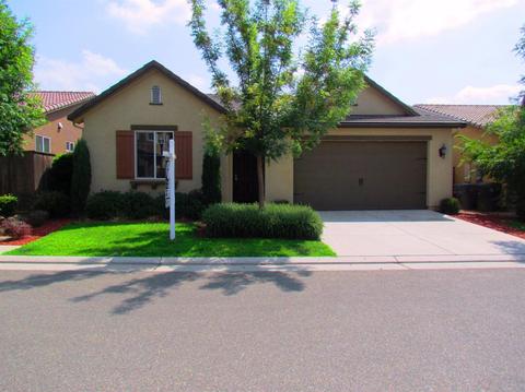 3972 Chessa Ln, Clovis, CA 93619 photo 1