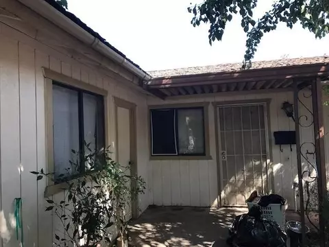 14720 W C St, Kerman, CA 93630 photo 1