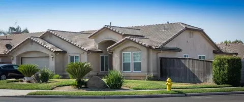 3772 Isla Vista Ct, Madera, CA 93637 photo 1
