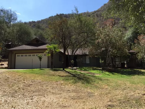 45678 Sierra Dr, Three Rivers, CA 93271 photo 1