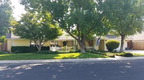 2548 Laverne Ave, Clovis, CA 93611 photo 1