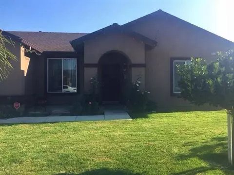 1126 El Paso Ave, Dinuba, CA 93618 photo 1