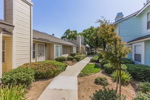 1564 Mayflower Way, Clovis, CA 93612 photo 1