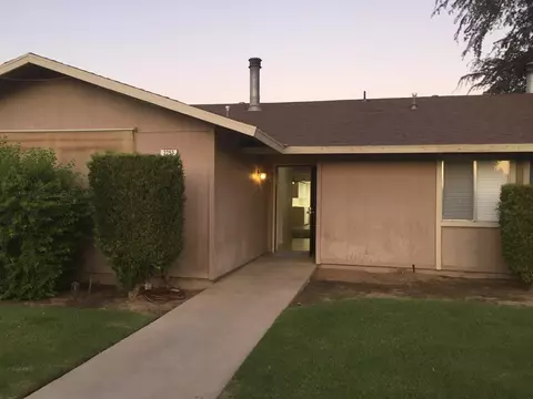 2253 Harvard Ave, Clovis, CA 93612 photo 1