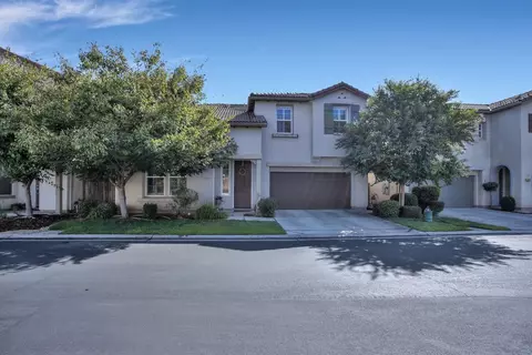1921 N Dupree Ln, Clovis, CA 93619 photo 1