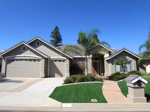 932 N Cindy Ave, Clovis, CA 93611 photo 1