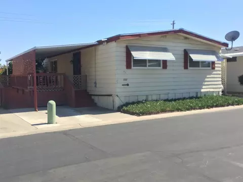1218 E Cleveland Ave #126, Madera, CA 93638 photo 1