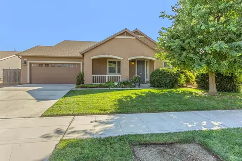 645 E Sierra Ave, Reedley, CA 93654 photo 1