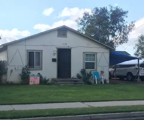 1292 E Golden Way, Dinuba, CA 93618 photo 1
