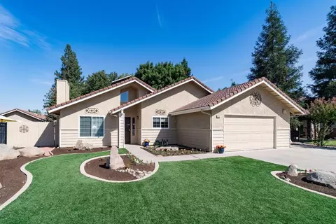 2357 Los Altos Ave, Clovis, CA 93611 photo 1