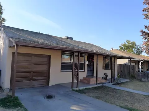 1126 E Shields Ave, Fresno, CA 93704 photo 1