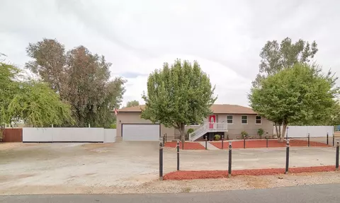 24613 Brook Dr, Madera, CA 93638 photo 1