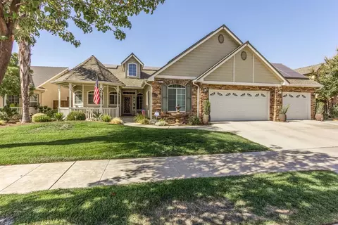 187 Moody Ave, Clovis, CA 93619 photo 1