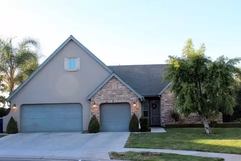581 W Warwick Ave, Clovis, CA 93619 photo 1