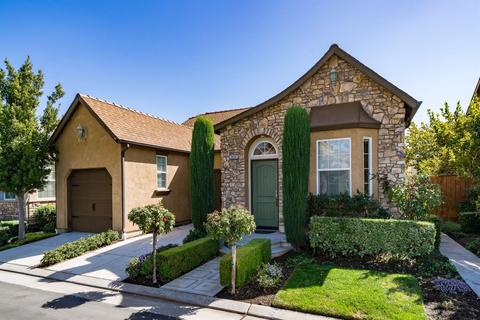 3624 Trenton Ln, Clovis, CA 93619 photo 1