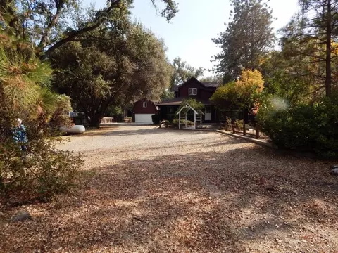 49816 Pierce Ct, Oakhurst, CA 93644 photo 1