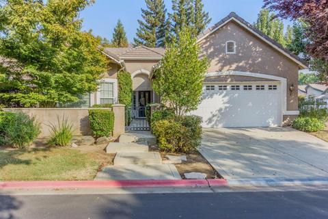 2357 Dawson Cove Ln, Clovis, CA 93611 photo 1