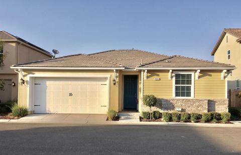 3557 Muse Way, Clovis, CA 93619 photo 1