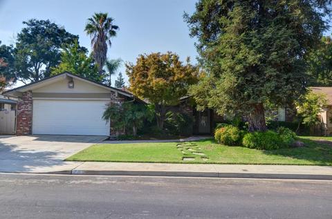 74 Amber Ave, Clovis, CA 93611 photo 1