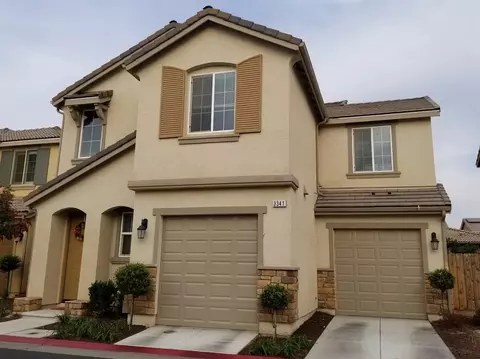 3341 Alps Ln, Clovis, CA 93619 photo 1