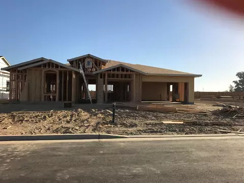 763 E Aretha St, Fowler, CA 93625 photo 1