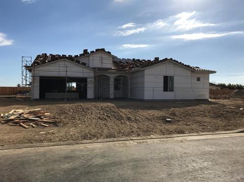 762 E Aretha, Fowler, CA 93625 photo 1