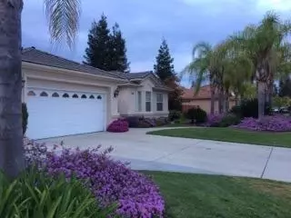 2493 Sierra Madre Ave, Clovis, CA 93611 photo 1