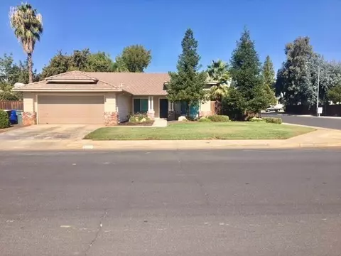 2651 Dennis Ave, Clovis, CA 93611 photo 1
