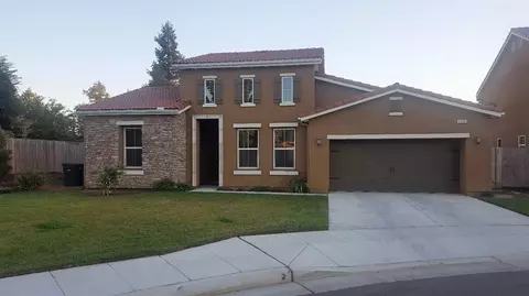 2034 Rialto Ave, Clovis, CA 93611 photo 1